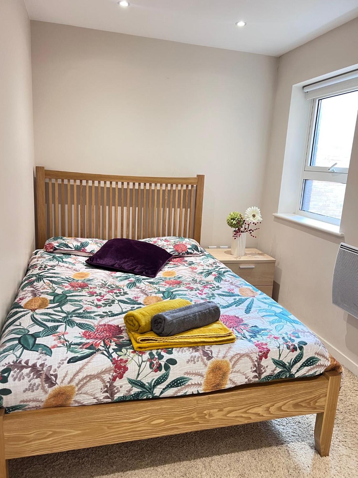 Great City Centre Getaway Apartment 2 Bed Near The Beach And Shopping Area Swansea Exterior photo